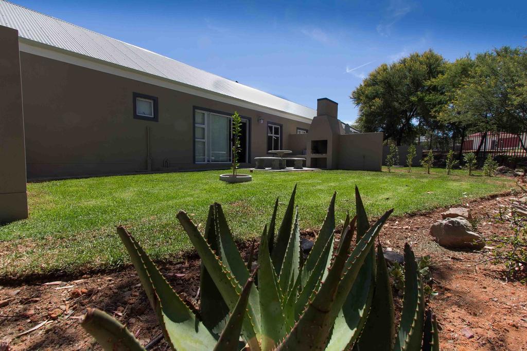 El Dorado 65 Luxury Self Catering Villa Oudtshoorn Room photo